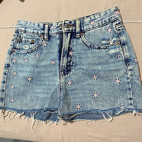 xs Beden Pull and bear kot şort