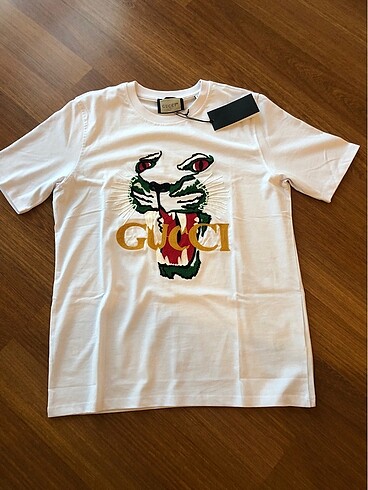 Gucci tshirt