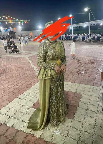 Drapeli Parlak Haki Uzun Abiye Elbise