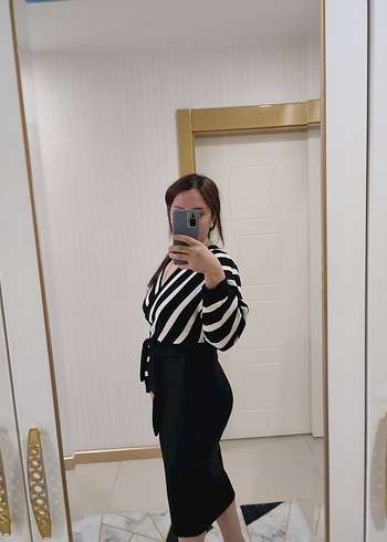 Zebra Desenli V Yaka Midi Elbise - Görsel 3