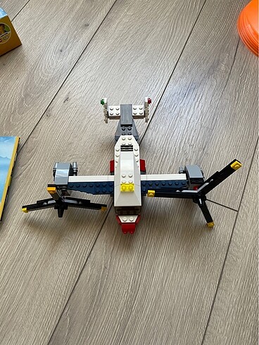 Diğer Lego creator 31020