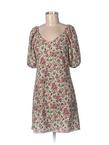 Vero Moda Kısa Elbise %70 İndirimli.