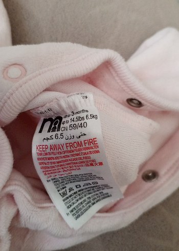 Düğmeli Pembe Nakışlı Bebek Tulumu - Görsel 2