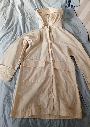 Düğmeli Beyaz Midi Kadın Yağmurluk - Görsel 3