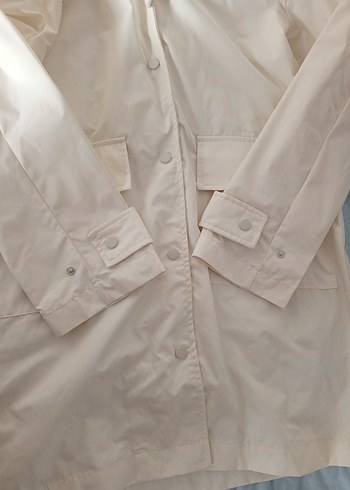 Düğmeli Beyaz Midi Kadın Yağmurluk - Görsel 2