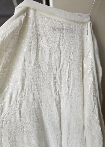 V Yakalı Dökümlü Pullu Bluz - Görsel 8