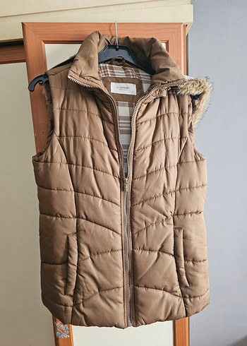 Kürklü Kapüşonlu Yelek - Görsel 3