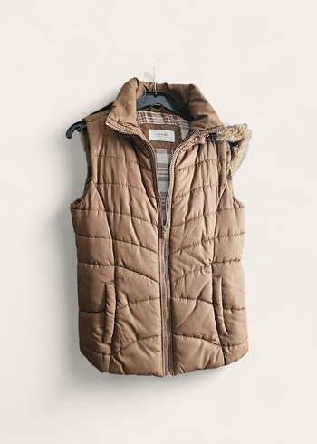 Kürklü Kapüşonlu Yelek - Görsel 4