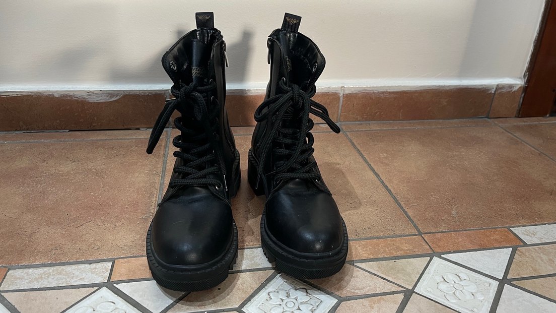 Defacto wonder woman botu - Görsel 4