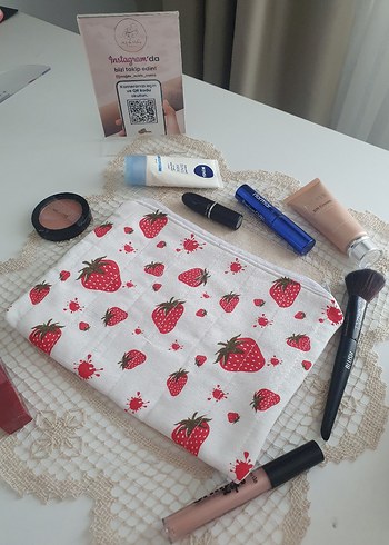 Diğer Çilek Desenli Bohem Kadın Makyaj Çantası