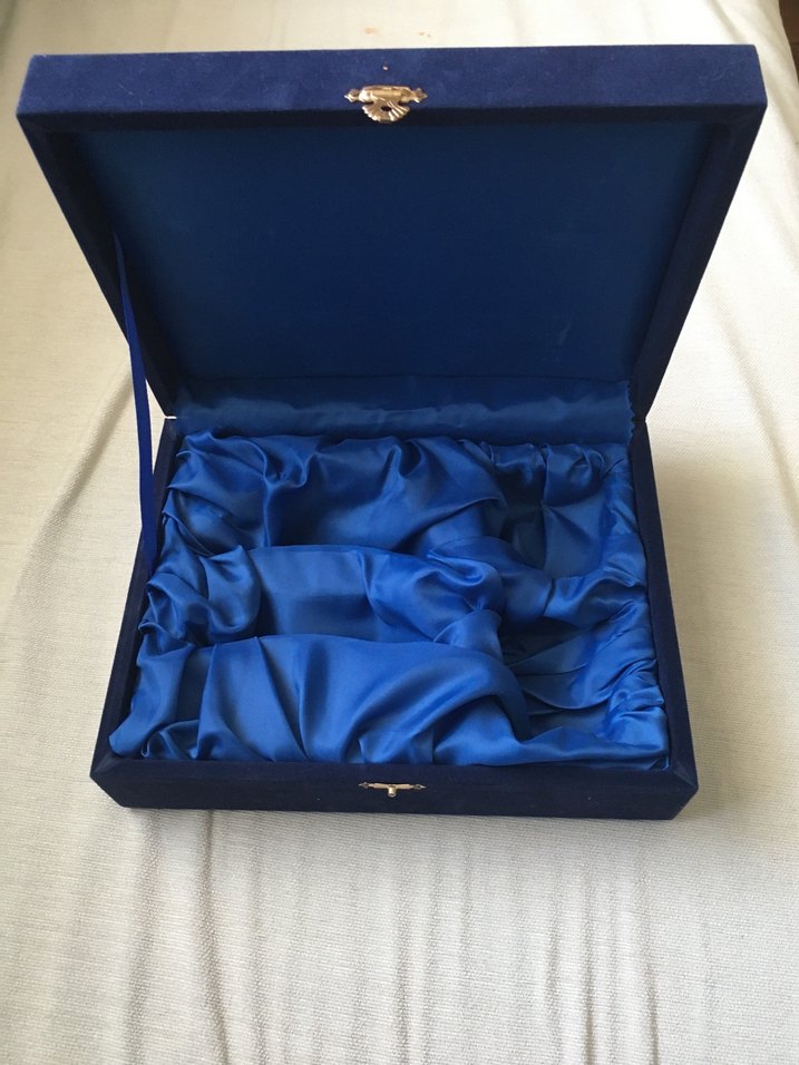 Lacivert Parlak Fincan Takımı Kutusu - Görsel 3