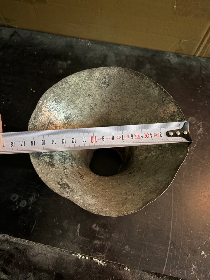 Gri Eski Metal Vazo - Görsel 4