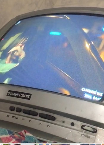 Gri Schaub Lorenz 37 ekran tv