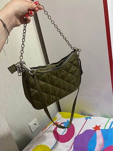  Beden Bershka çanta