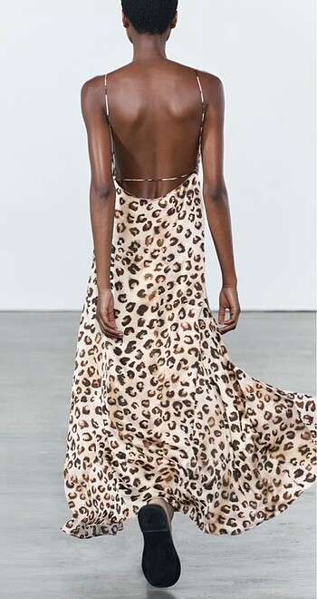 m Beden Zara M beden slip midi elbise