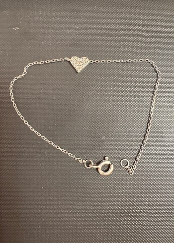 Minimalist Zincir Detaylı Gümüş Kalp Bileklik