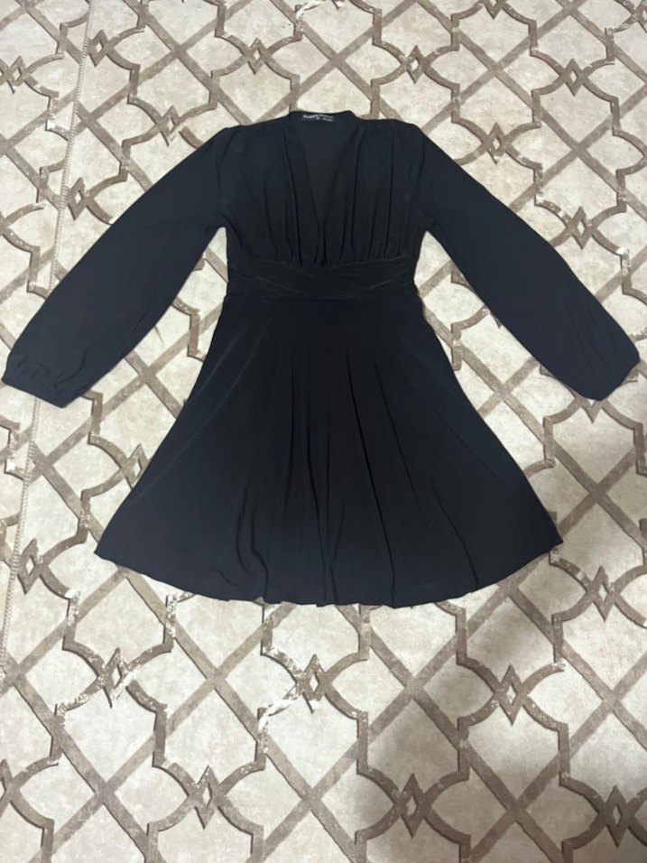 Uzun Kollu Siyah V Yaka Gotik Midi Elbise - Görsel 4