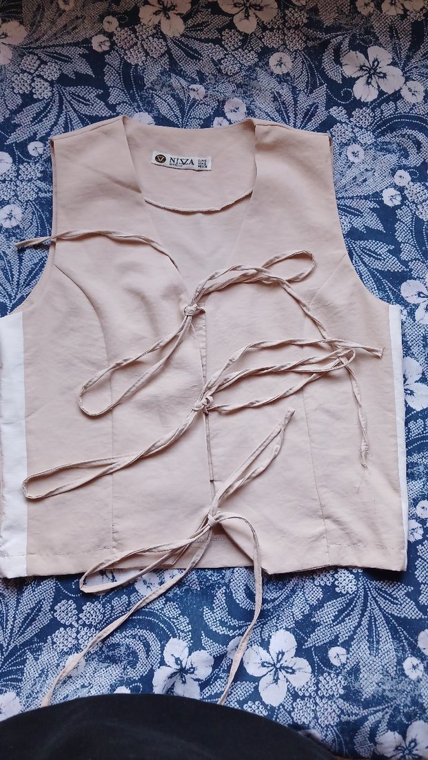 Bej Düğmeli Straplez Midi Kadın Yelek - Görsel 4