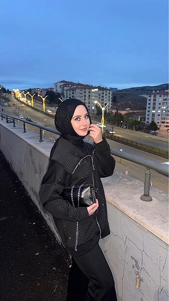 diğer Beden Taşlı takım