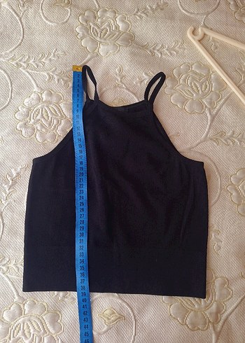 Siyah Kolsuz Mini Yüksek Yakalı Kadın Atlet - Görsel 3