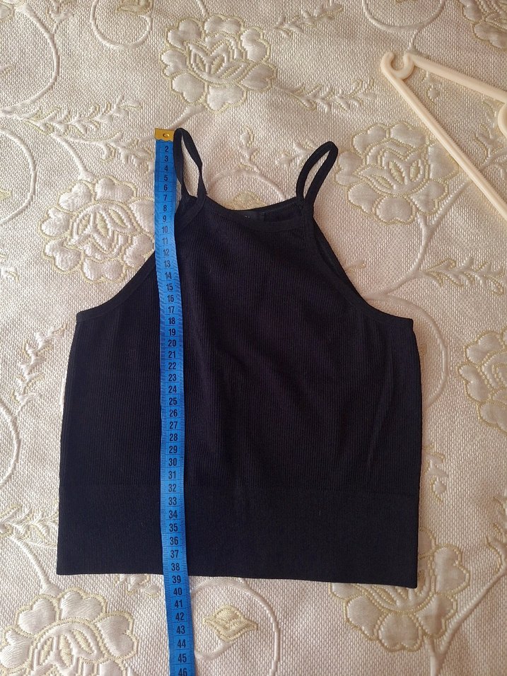 Siyah Kolsuz Mini Yüksek Yakalı Kadın Atlet - Görsel 3