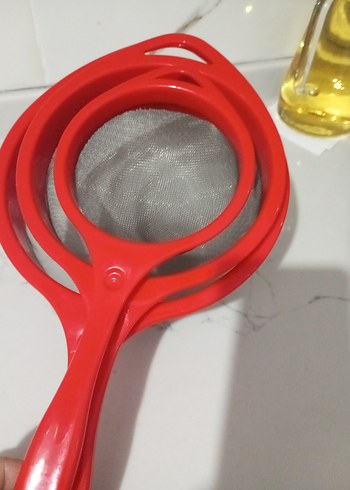 Kırmızı Plastik Süzgeç Seti
