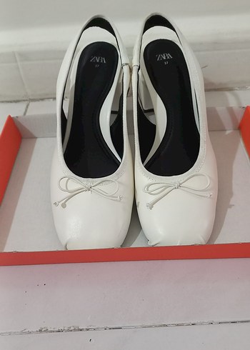 Zara Beyaz Kadın Topuklu Babet