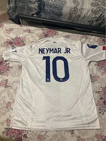 Diğer Neymar forma