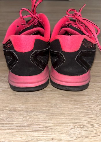 Nike Pembe Siyah Bağcıklı Kadın Spor Ayakkabı - Görsel 4