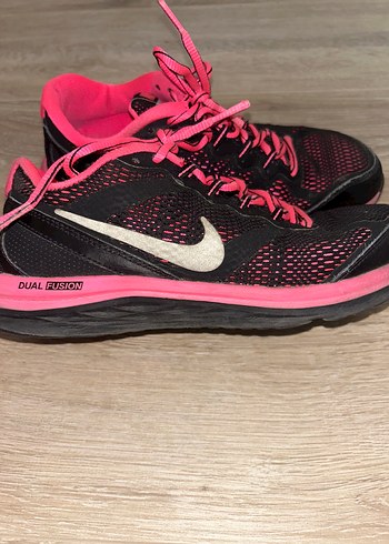 Nike Pembe Siyah Bağcıklı Kadın Spor Ayakkabı - Görsel 3