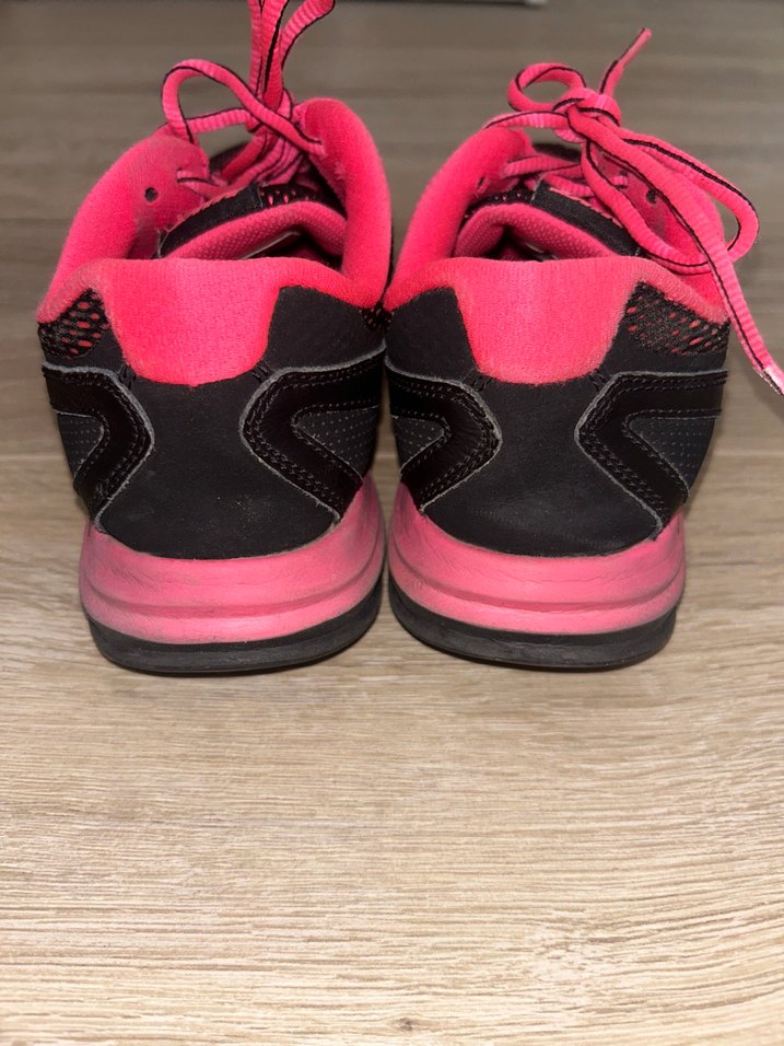 Nike Pembe Siyah Bağcıklı Kadın Spor Ayakkabı - Görsel 4