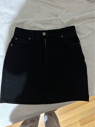 Siyah denim etek