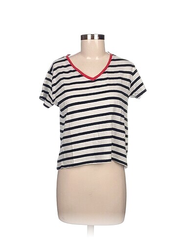 LC Waikiki T-shirt %70 İndirimli.