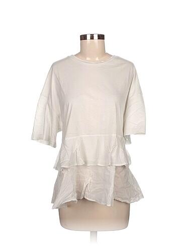 H&M T-shirt %70 İndirimli.