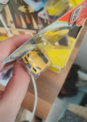 Beden Matchbox 2023 Toyota GR Supra Sarı Oyuncak Araba