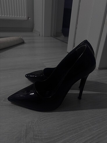 Siyah stiletto