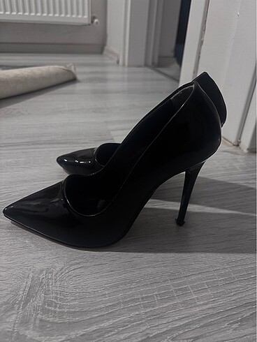 Diğer Siyah stiletto