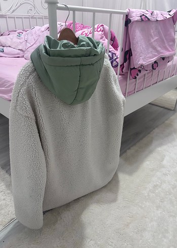 Beyaz Peluş Detaylı Kadın Ceket - Görsel 2