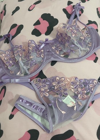 Mor dantelli rapunzel tarz sütyen takımı - Görsel 2