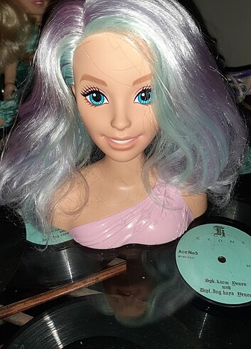 Beden Renk Barbie büst