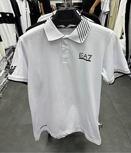 EMPORİO ARMANİ TSHİRT