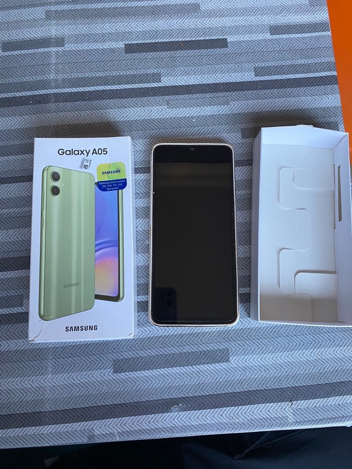 Samsung Galaxy A05 Android Telefon Khaki - Görsel 2