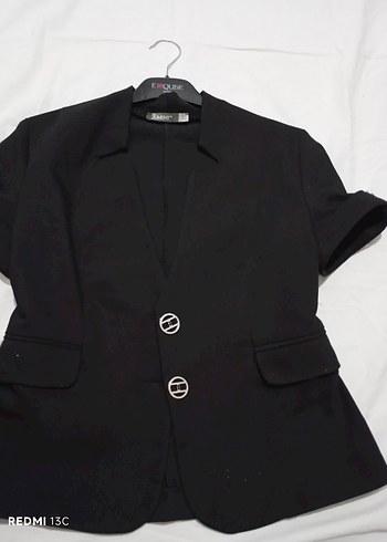 Siyah Mini Kısa Kollu Düğmeli Blazer - Görsel 2