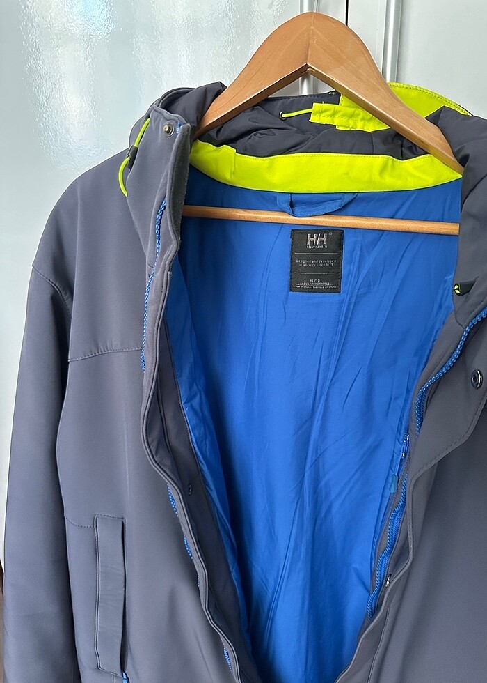 Helly Hansen erkek mont - Görsel 2