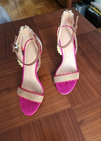 38 Beden Derimod Leopar Desen Stiletto