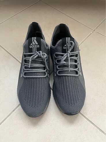Adidas Adidas yürüyüş ayakkabısı