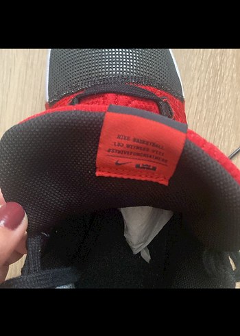 Nike Nike Lebron Witness 8 Basketbol Ayakkabısı 42,5 numara