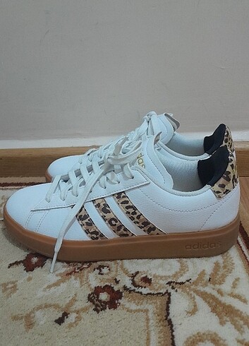 39 Beden çeşitli Renk Adidas orjinal spor ayakkabı