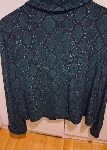 zara Düğmeli Yılan Desenli koyu yeşil Kadın Gömlek - Görsel 5