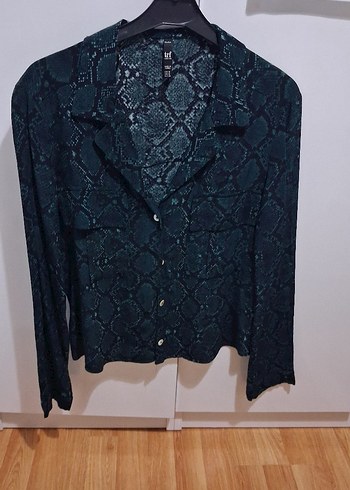 zara Düğmeli Yılan Desenli koyu yeşil Kadın Gömlek